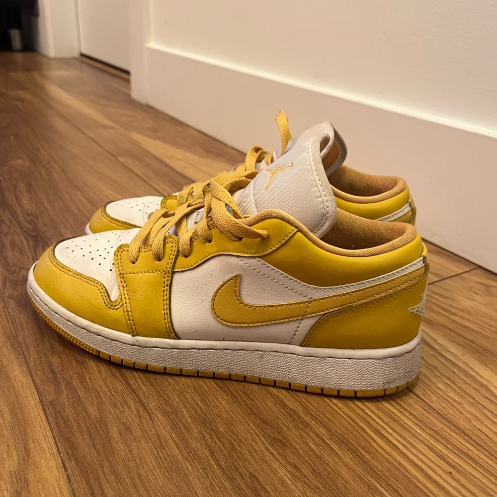 Nike Jordan Yellow and White Low